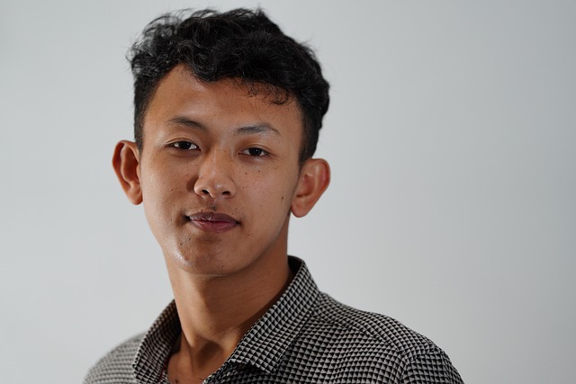 Computer Sales Shop Proprietor